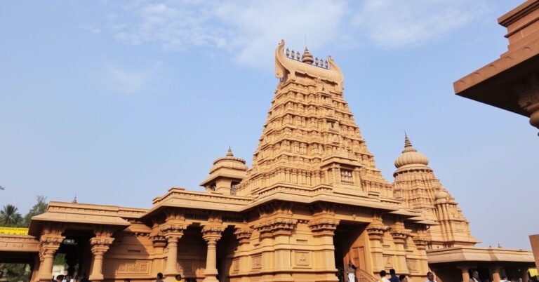 ligaraj temple history