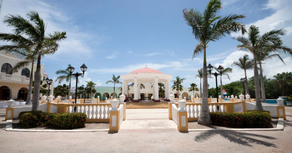 Luxury Resorts in Pune